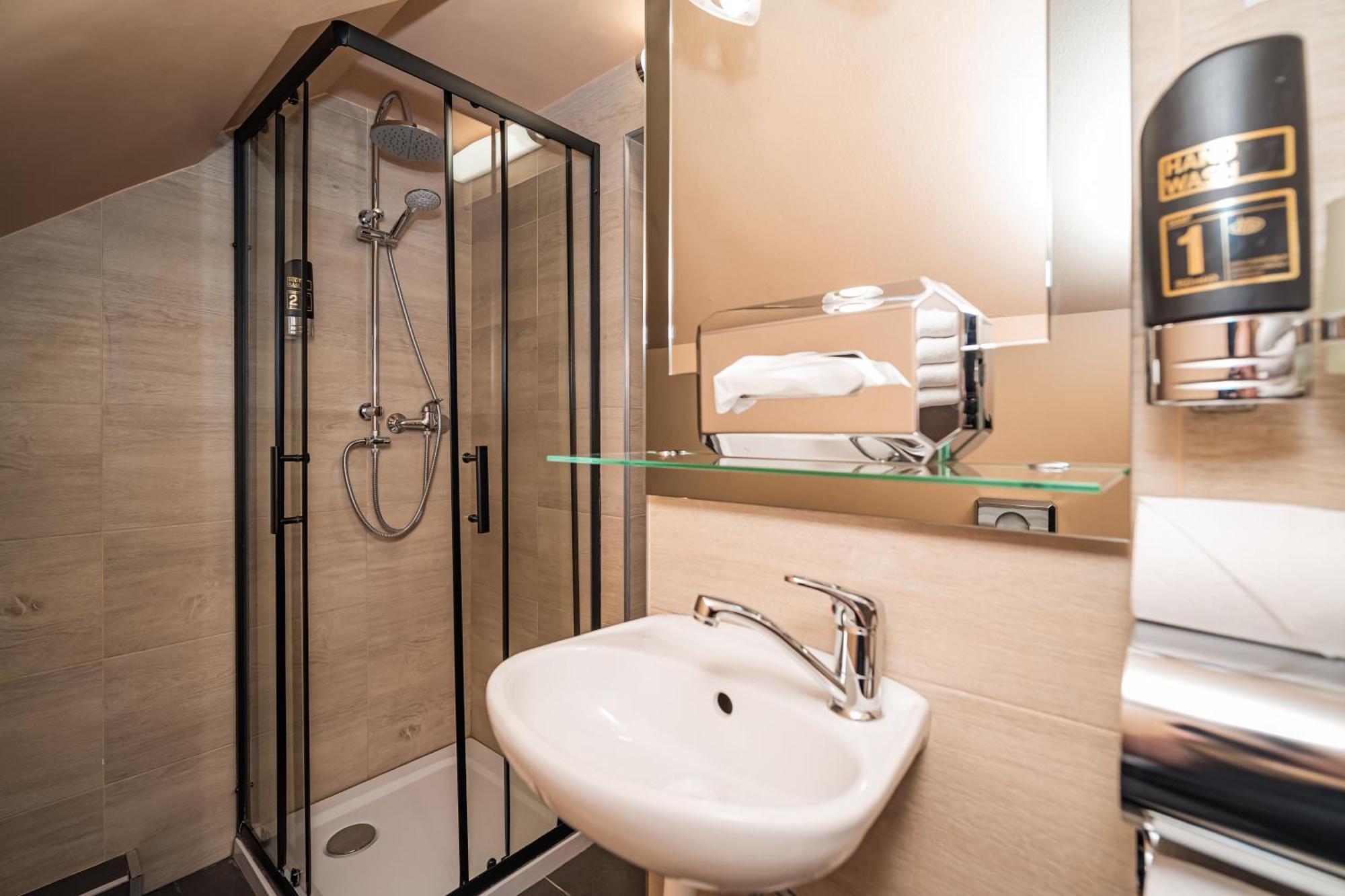 פראג Hotel Czechia מראה חיצוני תמונה